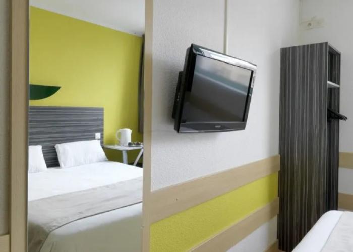 Reseda Hotel