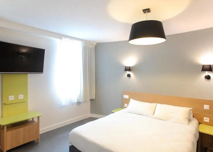 Reseda Hotel