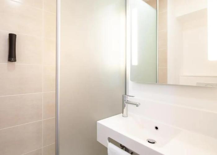 B&B HOTEL Paris Porte de Bagnolet