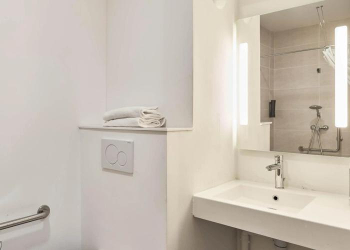 B&B HOTEL Paris Porte de Bagnolet