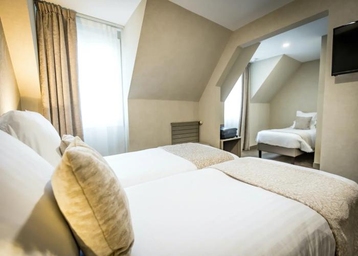 Hotel De Brunville Et Restaurant Le Cafe Louis