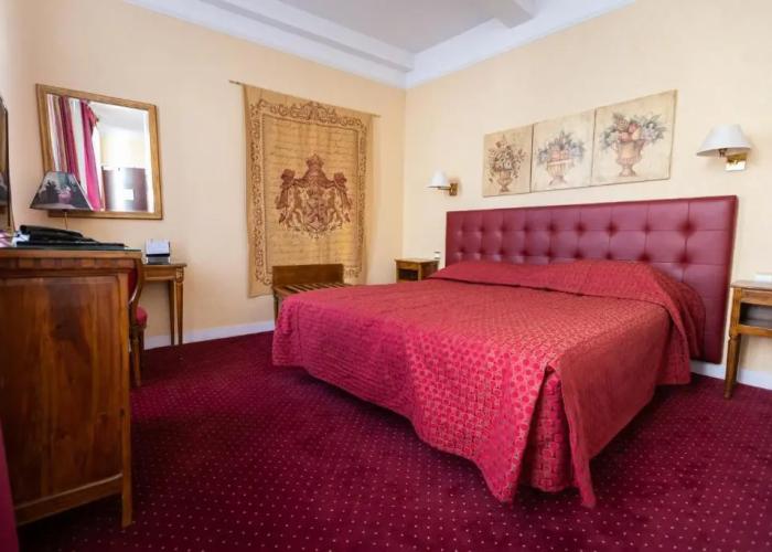 Churchill Hotel Bayeux Centre