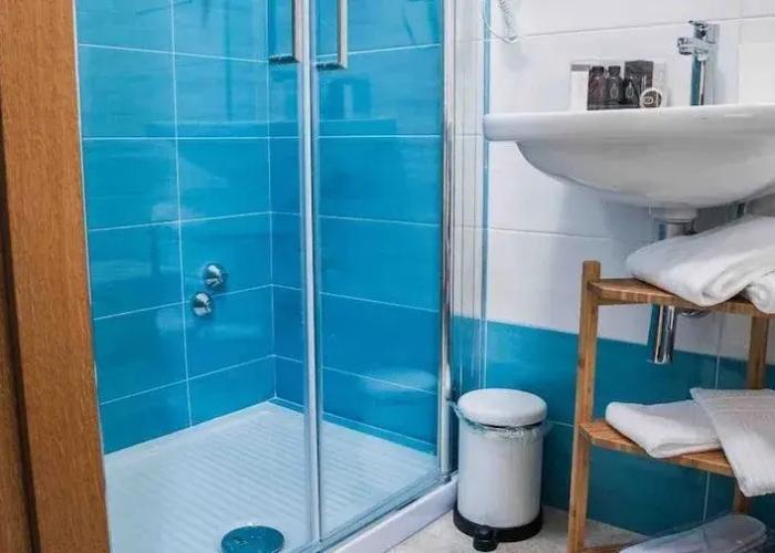 Vittoria Guest House - Salerno