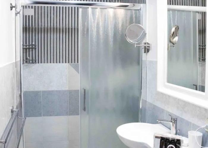 Vittoria Guest House - Salerno