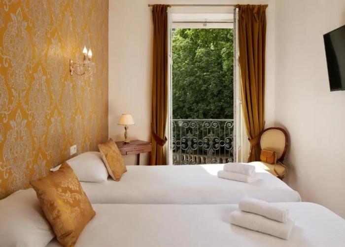 Hotel De France Et De Guise