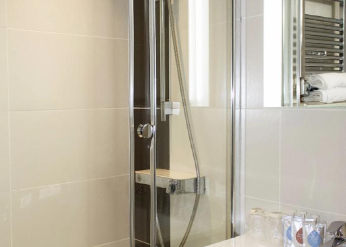Hotel Kyriad Lyon Est - Bron Eurexpo Le Cottage
