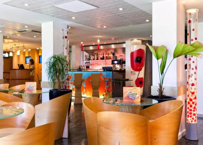 ibis Lyon Est Bron