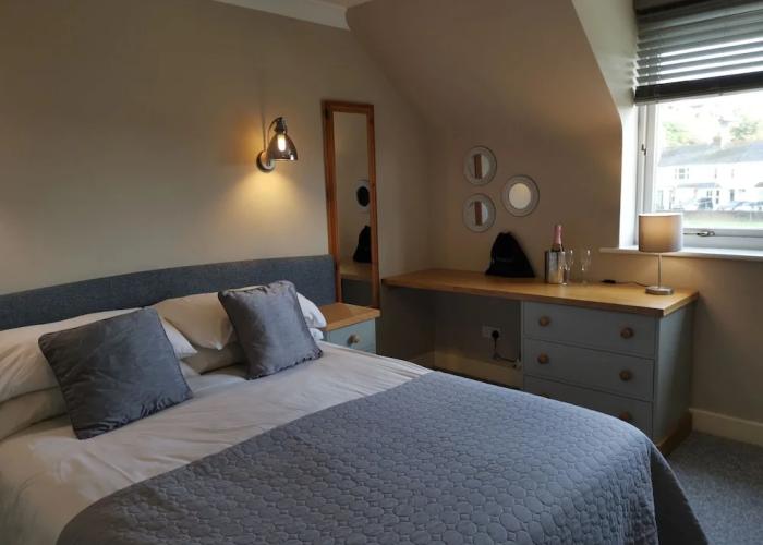 River Haven Hotel