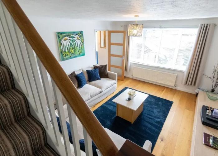 1 Regent Square