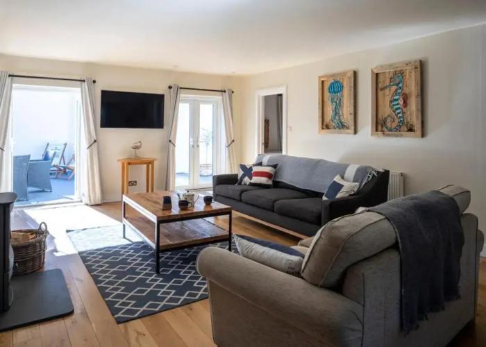 South Sands Hotel