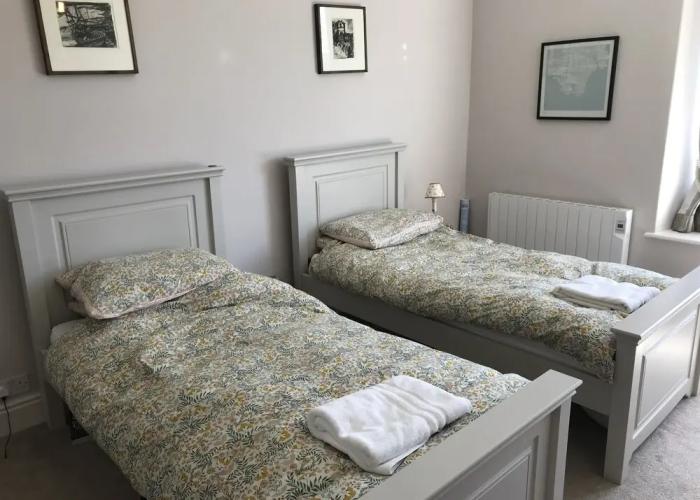2BR North Sands Apt - Dog Friendly & Free Parking