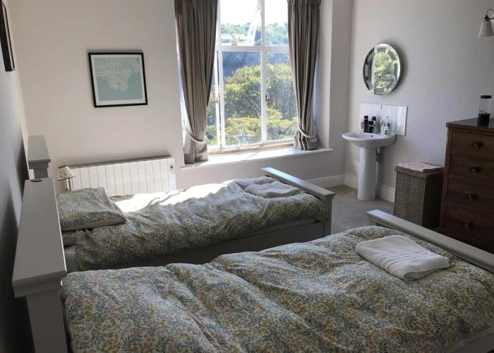 2BR North Sands Apt - Dog Friendly & Free Parking