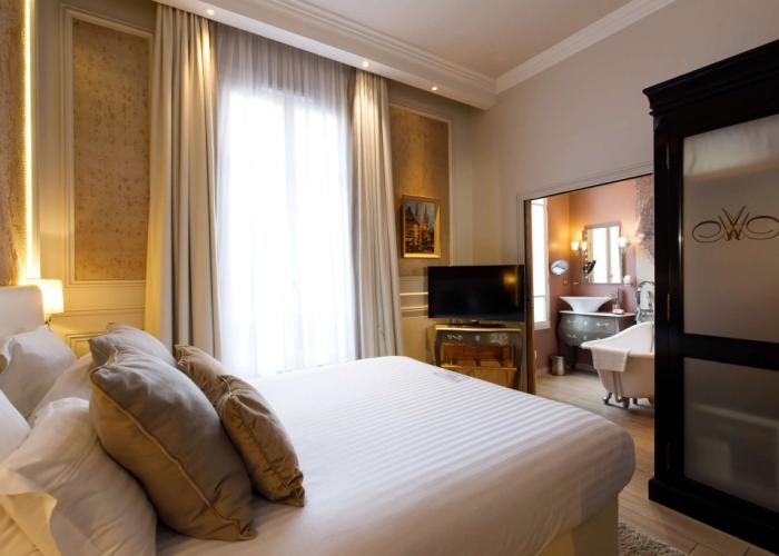 Hotel & Spa Le Grand Monarque, Best Western Premier Collection