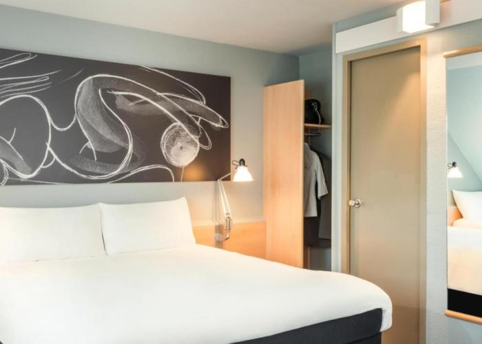 B&B HOTEL Chartres Centre Cathédrale