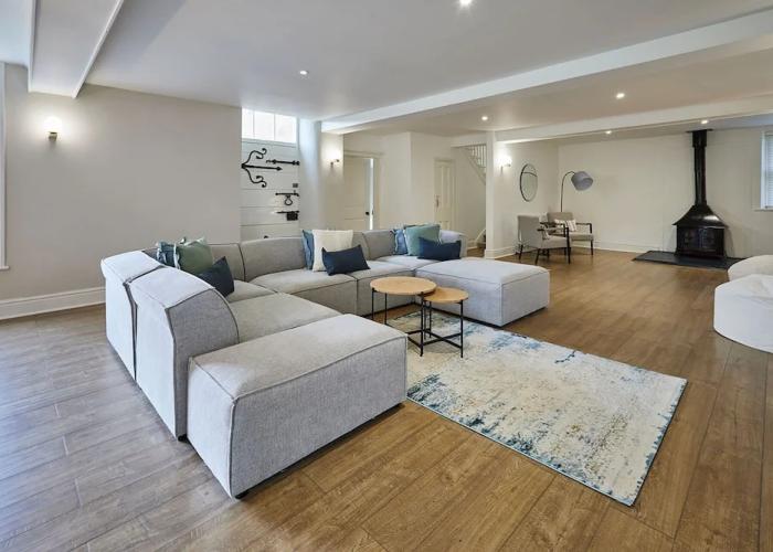 Host Stay Stay House