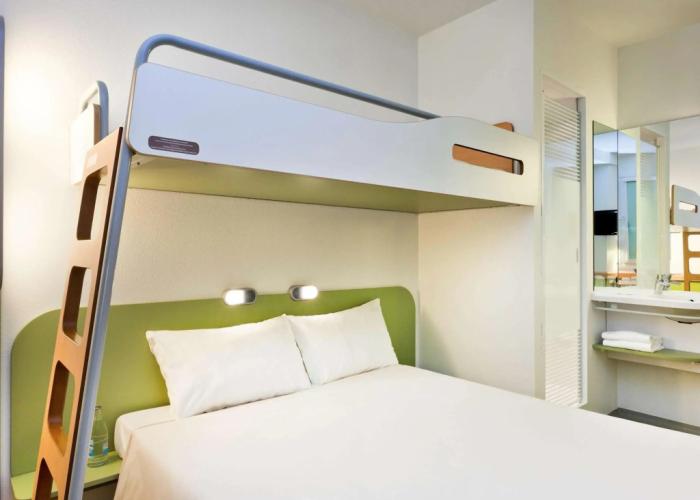 ibis budget Courbevoie Paris la Defense 1