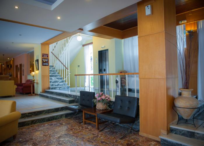 Neda Hotel