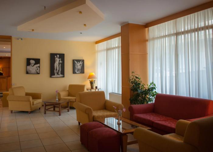 Neda Hotel