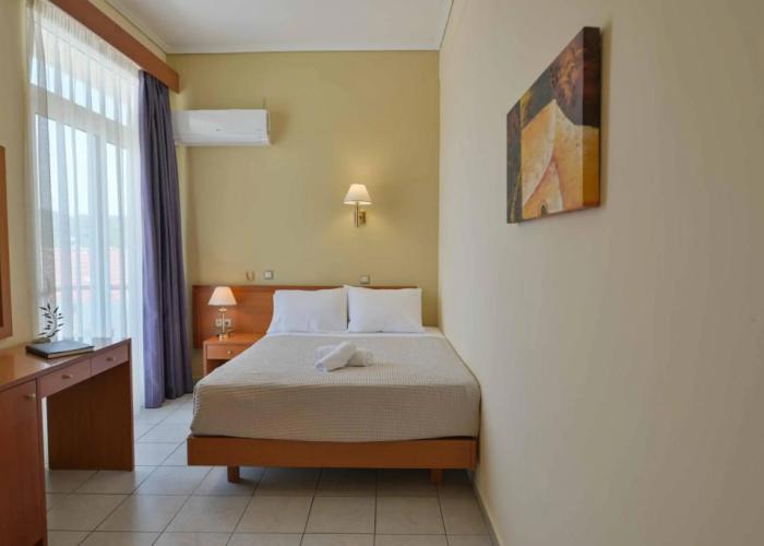 Neda Hotel