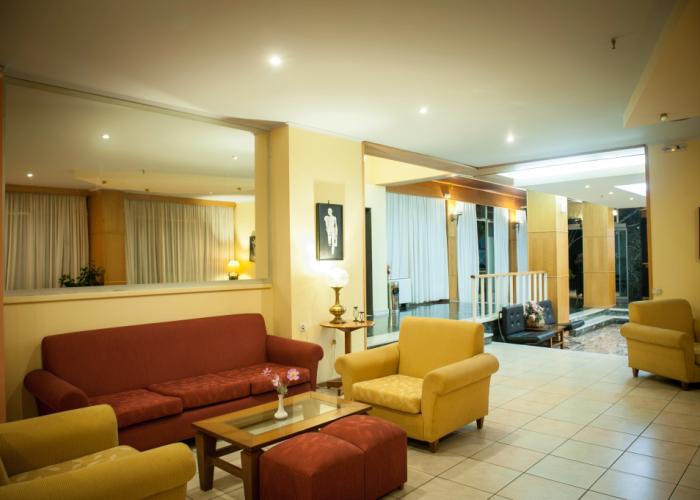Neda Hotel
