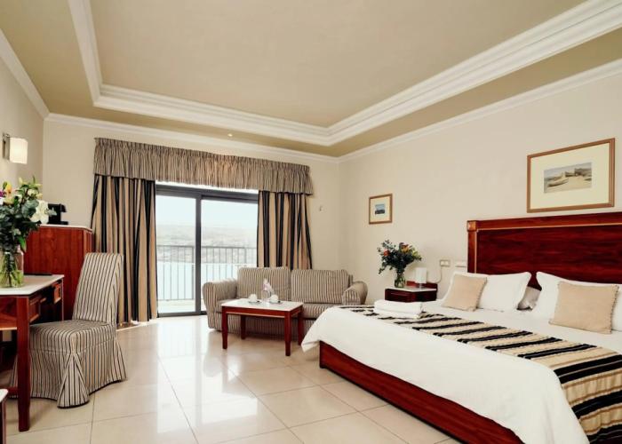 Paradise Bay Resort