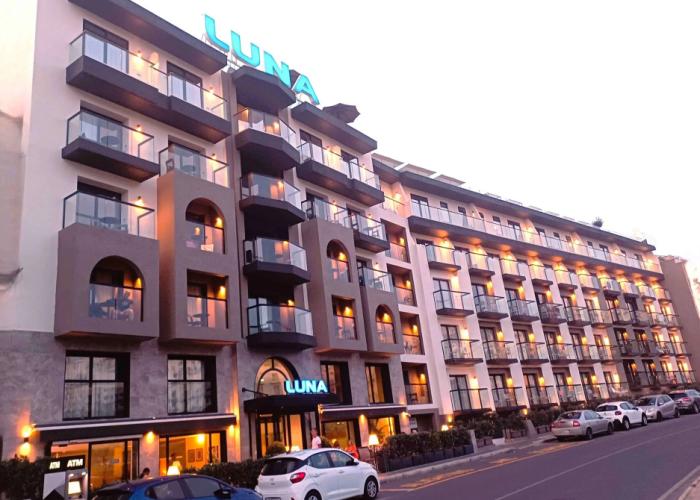 Luna Holiday Complex