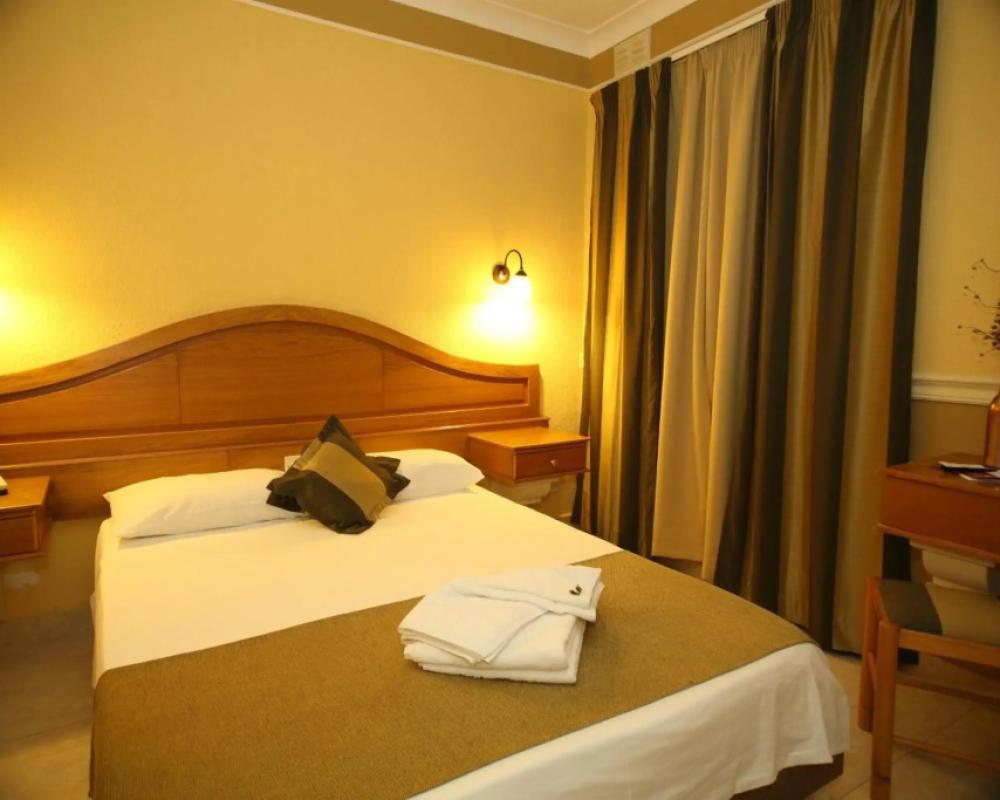 фото Soreda Hotel