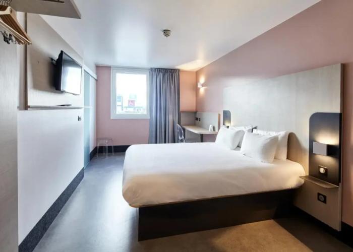 B&B HOTEL Paris Nord Gonesse Parc des Expos