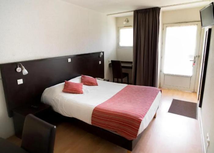 Top Motel
