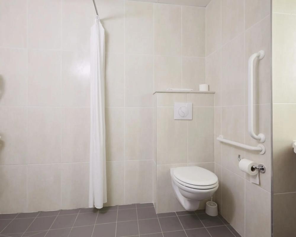 фото B&B HOTEL Toulon La Seyne-sur-Mer