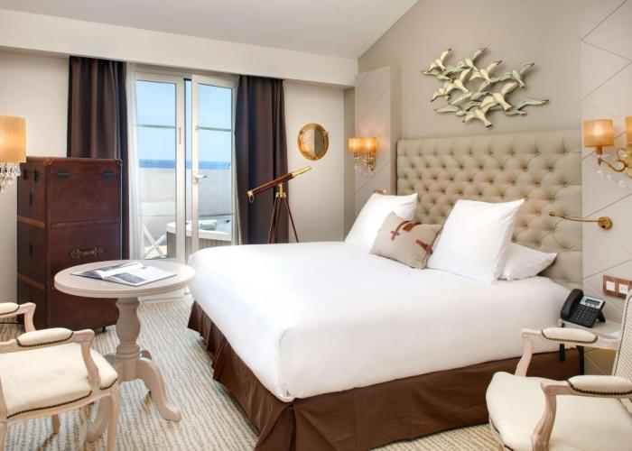 Grand Hotel Des Sablettes Plage, Curio Collection By Hilton