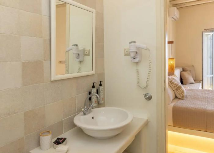 Anthea Hotel