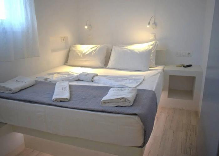 Tinos Heritage Plateia