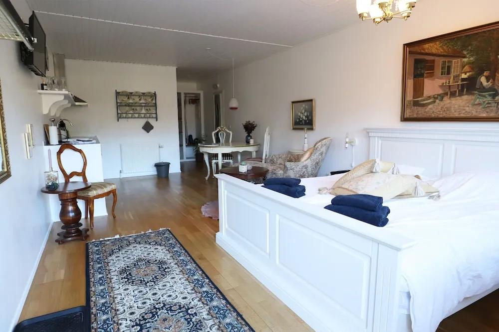 фото Schellerup Gård