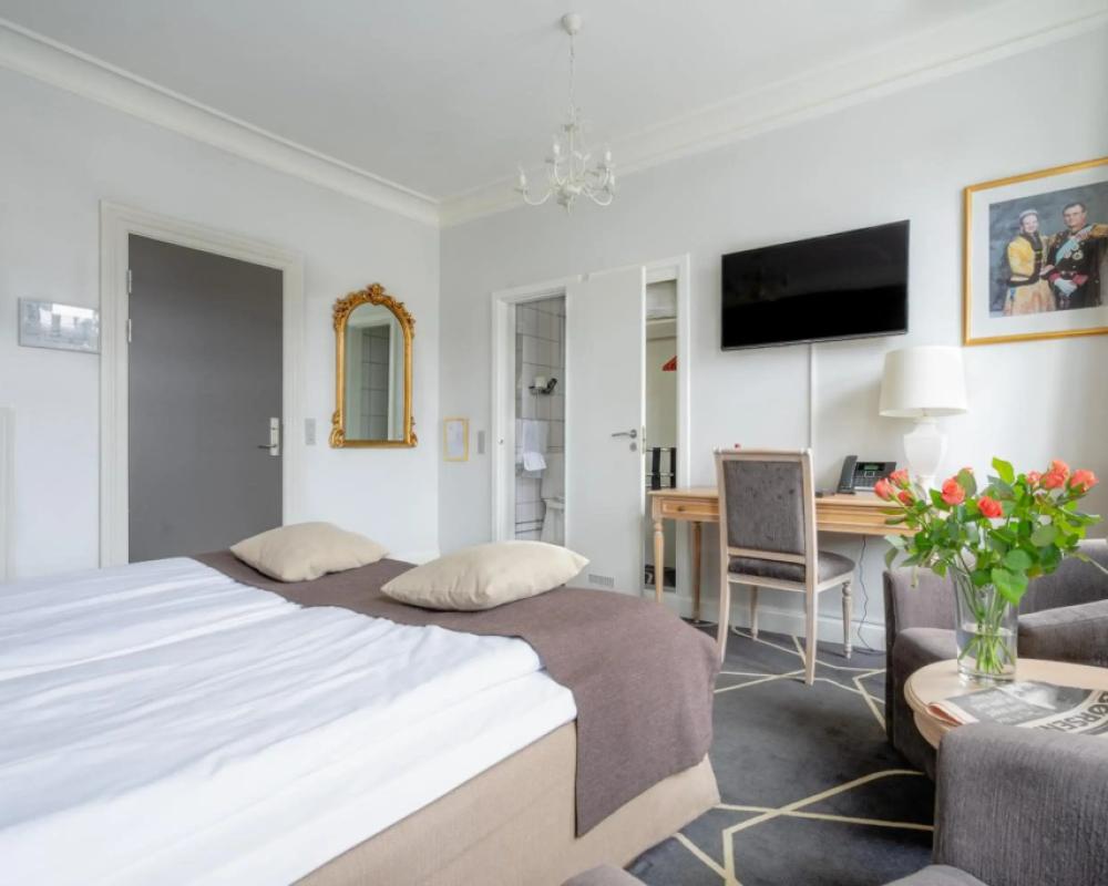фото Hotel Dania