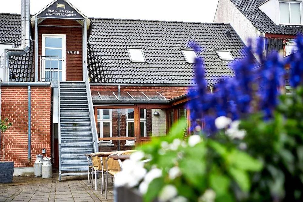 фото Bed and Breakfast Phønix