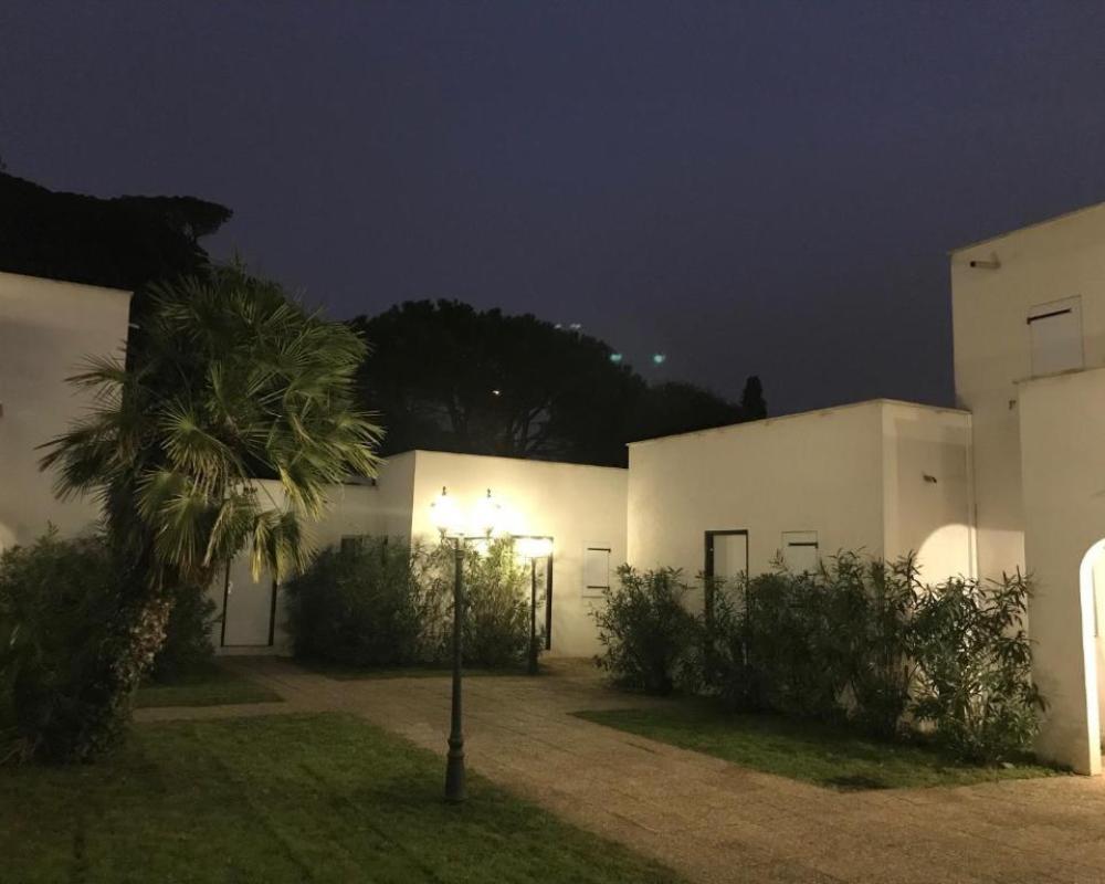 Beach Cannes Bungalows