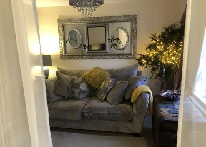Lazy Nest - Sleeps 4, Parking, Garden & Hammocks