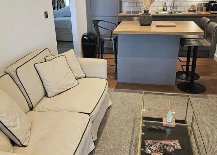 Modern Peaceful Open Plan 1-bed Apartment Rutland