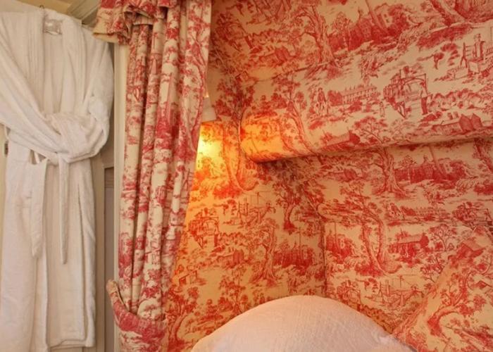 Cheltenham Cottage