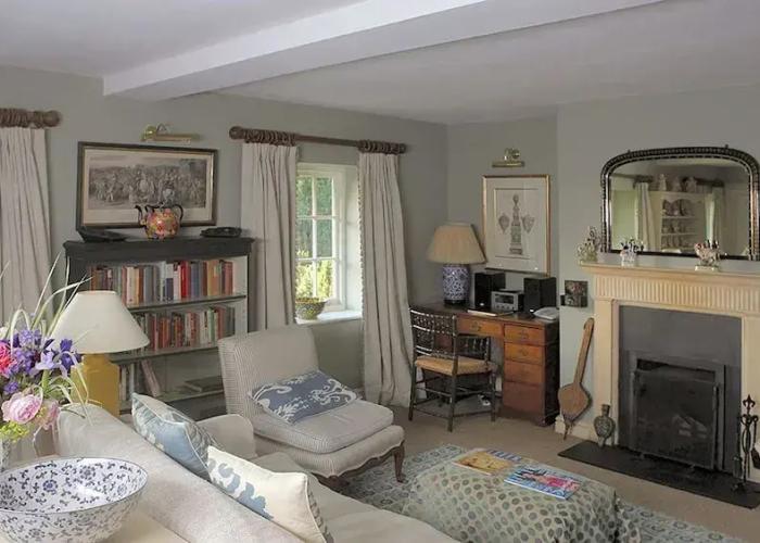 Cheltenham Cottage