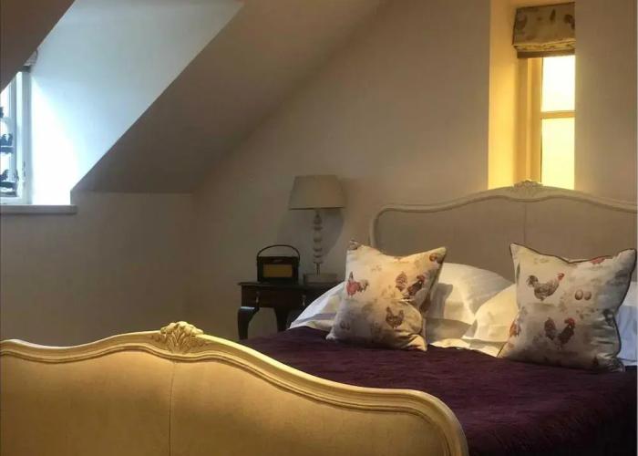 The Feathered Nest Country Inn