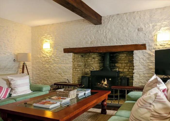 Stunning Barn Conversion - Rural Setting