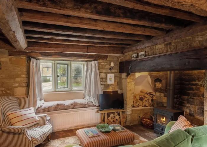 Charming 2BD in the Heart of Kingham