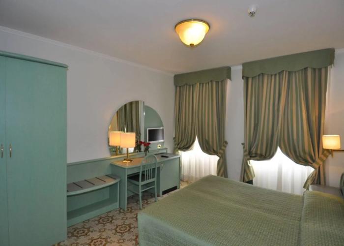 Hotel Moderno