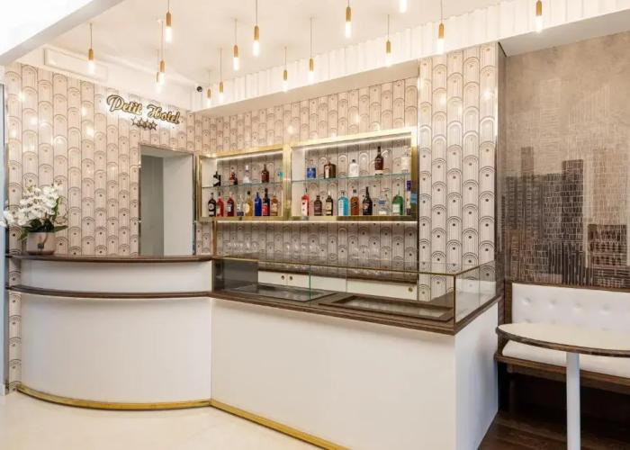 Petit Hotel