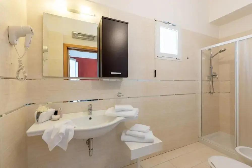фото Hotel Adriatica