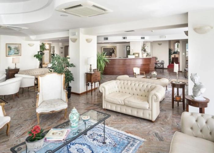 Hotel Apollo