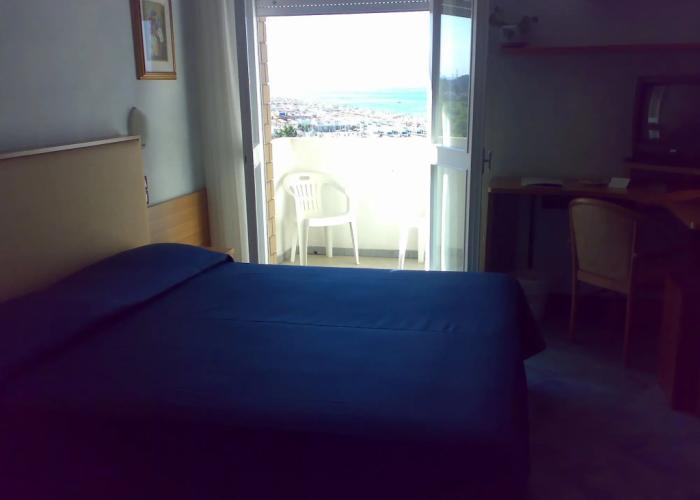 Alexandra Plaza Hotel