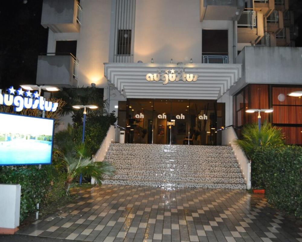 Hotel Augustus